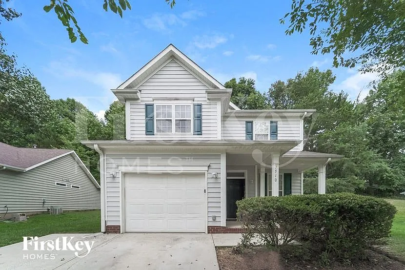 3 bed, 2.5 bath, 1446 sqft, $2,135 — Photo 1