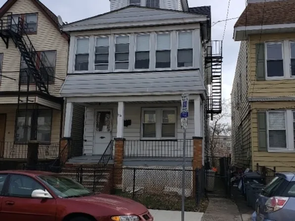 134 Dewey St, Newark City, NJ 07112