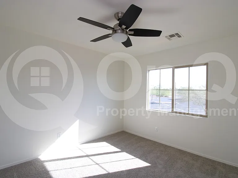 11443 W Saint John Rd — Photo 11