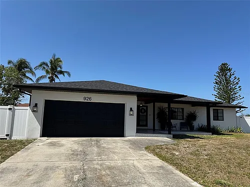 926 Eagle Ln Photo 1