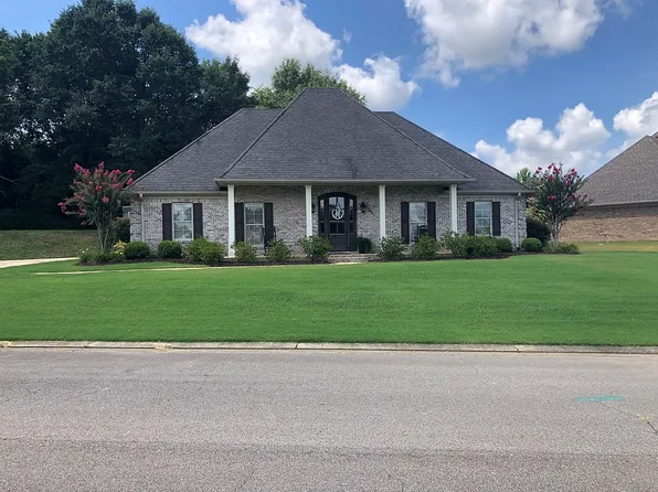 188 Belle Meade Dr, Saltillo, MS 38866