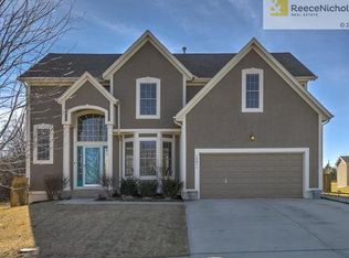 19671 W 121st Pl, Olathe, KS 66061