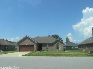 1205 Oak Glenn Loop, Bryant, AR 72022