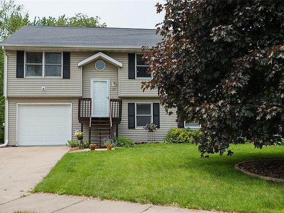 2nd image of 307 Parkview Ct
