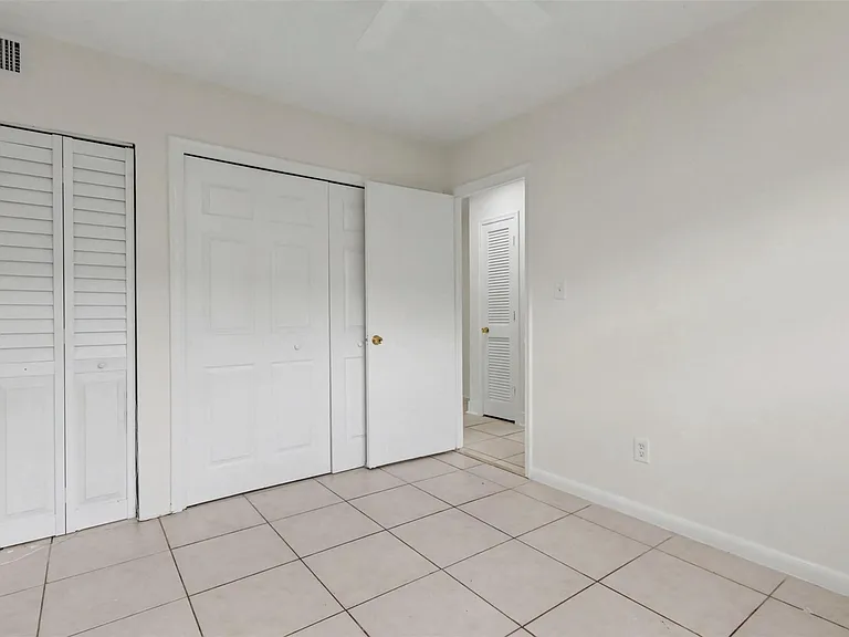 6821-6825 NW 11th Pl #6825 — Photo 33