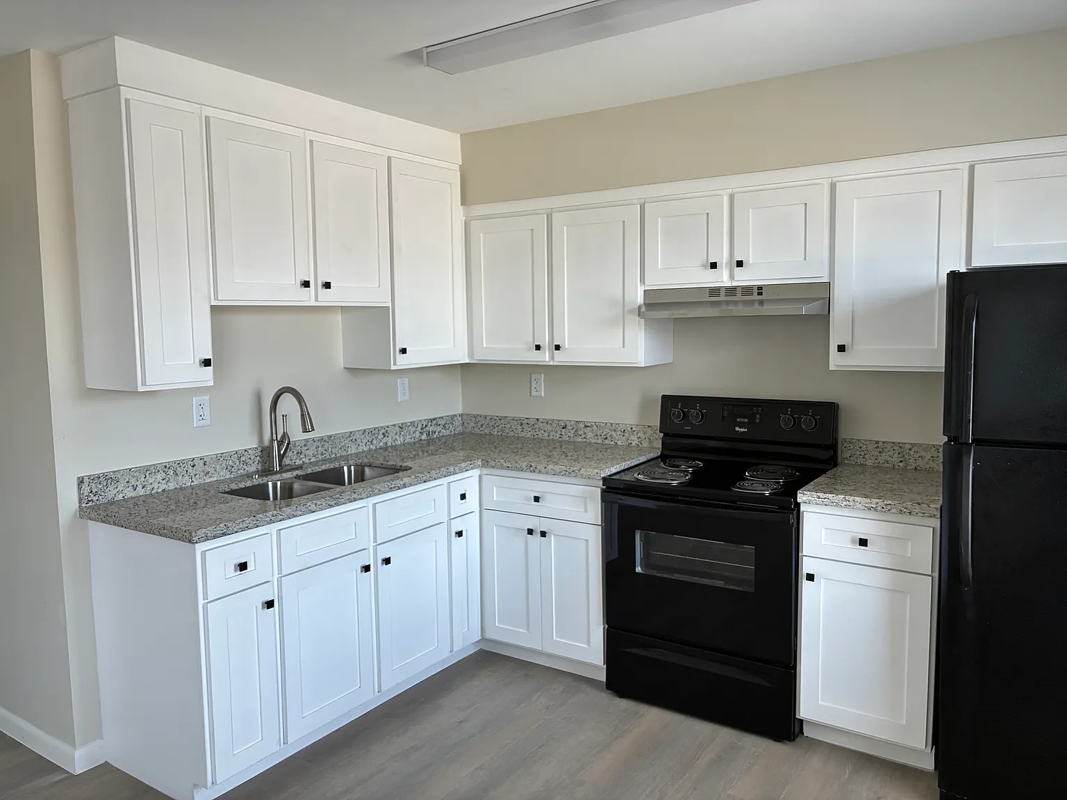 2 bed, 585 sqft, $825 — Photo 4