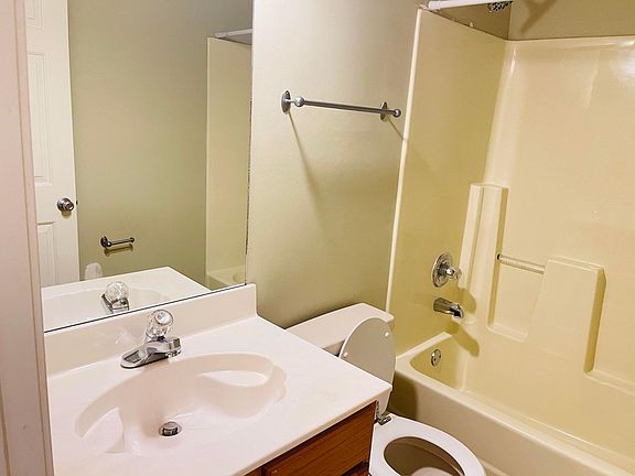 3rd image of 1172 Brady Hollow Ln