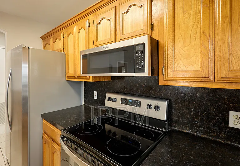 101 N Taos Blvd #B — Photo 7