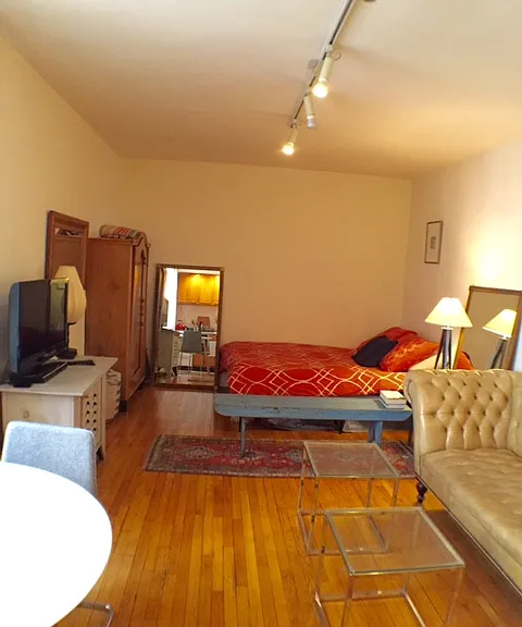 70 Clark St #4D — Photo 8