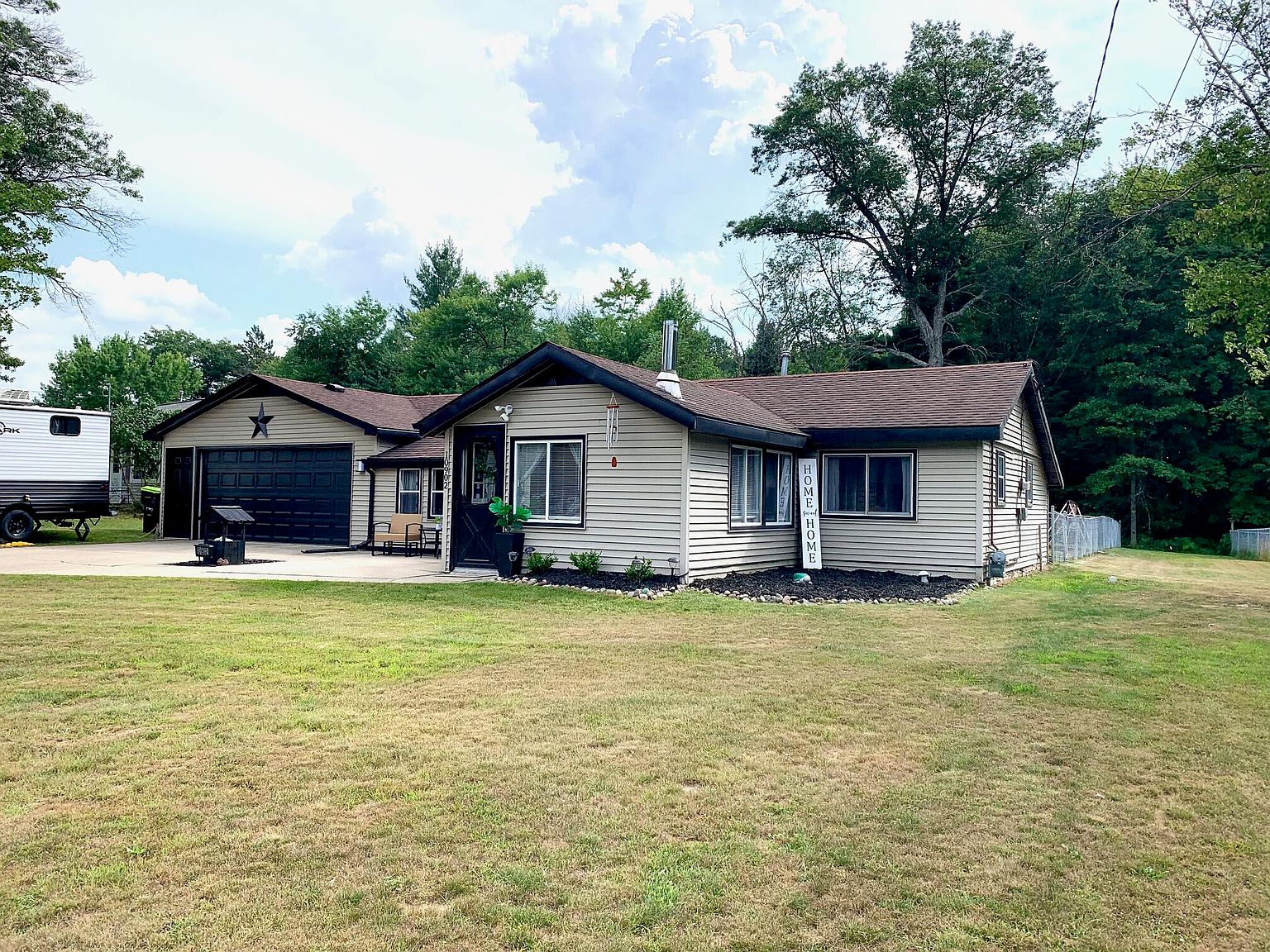 茶 LE st 10902 Johnston Blvd, Saint Helen, MI 48656 | Zillow