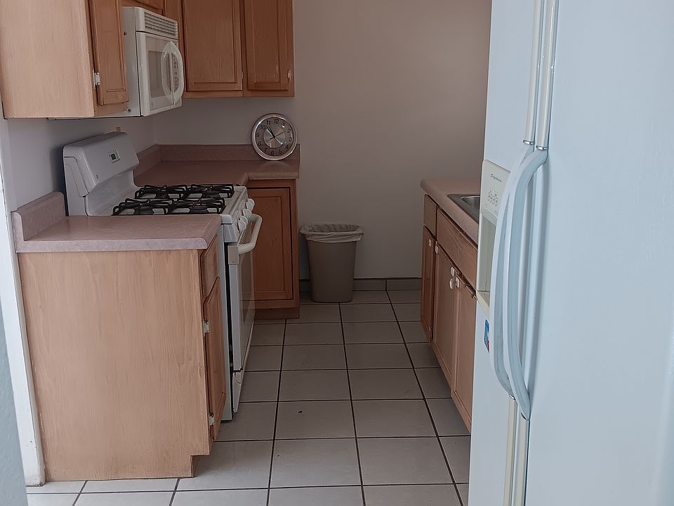 1st image of 1145 Encino Ave
