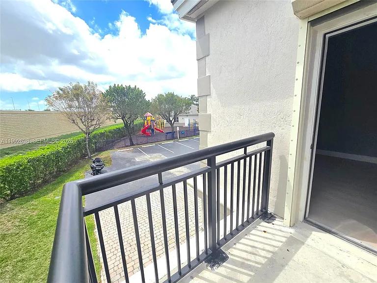 8421 SW 124th Ave #101 — Photo 19