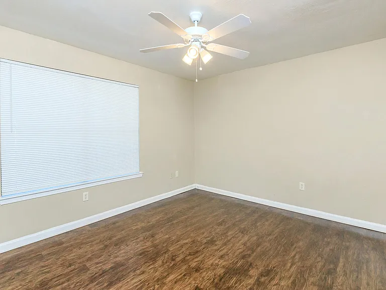 Spring Oaks Apartments — Photo 6