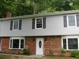 104 Stratford Dr, Blue Ridge, VA 24064