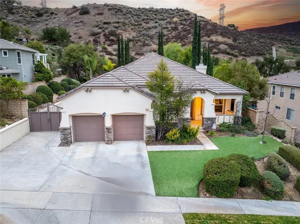 22026 Crestline Trl, Saugus, CA 91390