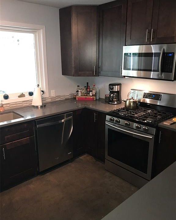 2nd image of 1112 Berger St