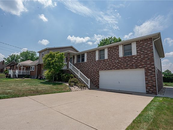 2nd image of 550 Kimlyn Ave