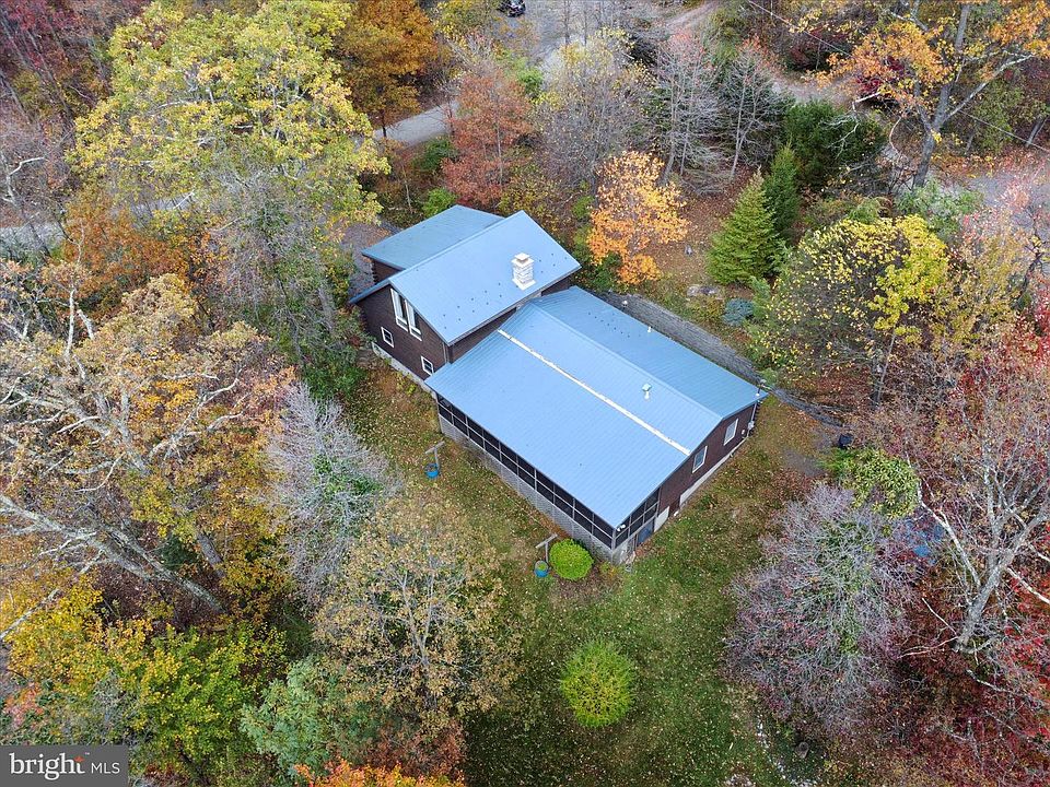 1st image of 15700 Dogwood Dr
