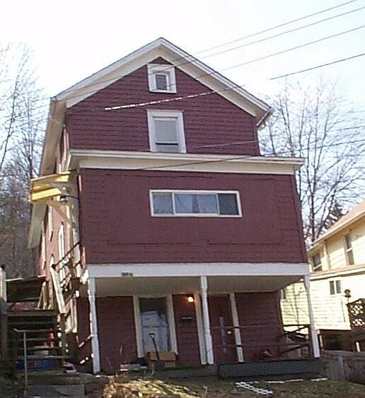 1st image of 1041 Elm St