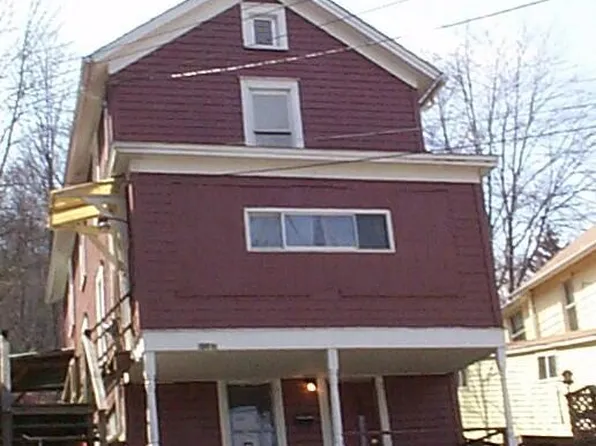 1041 Elm St, Franklin, PA 16323