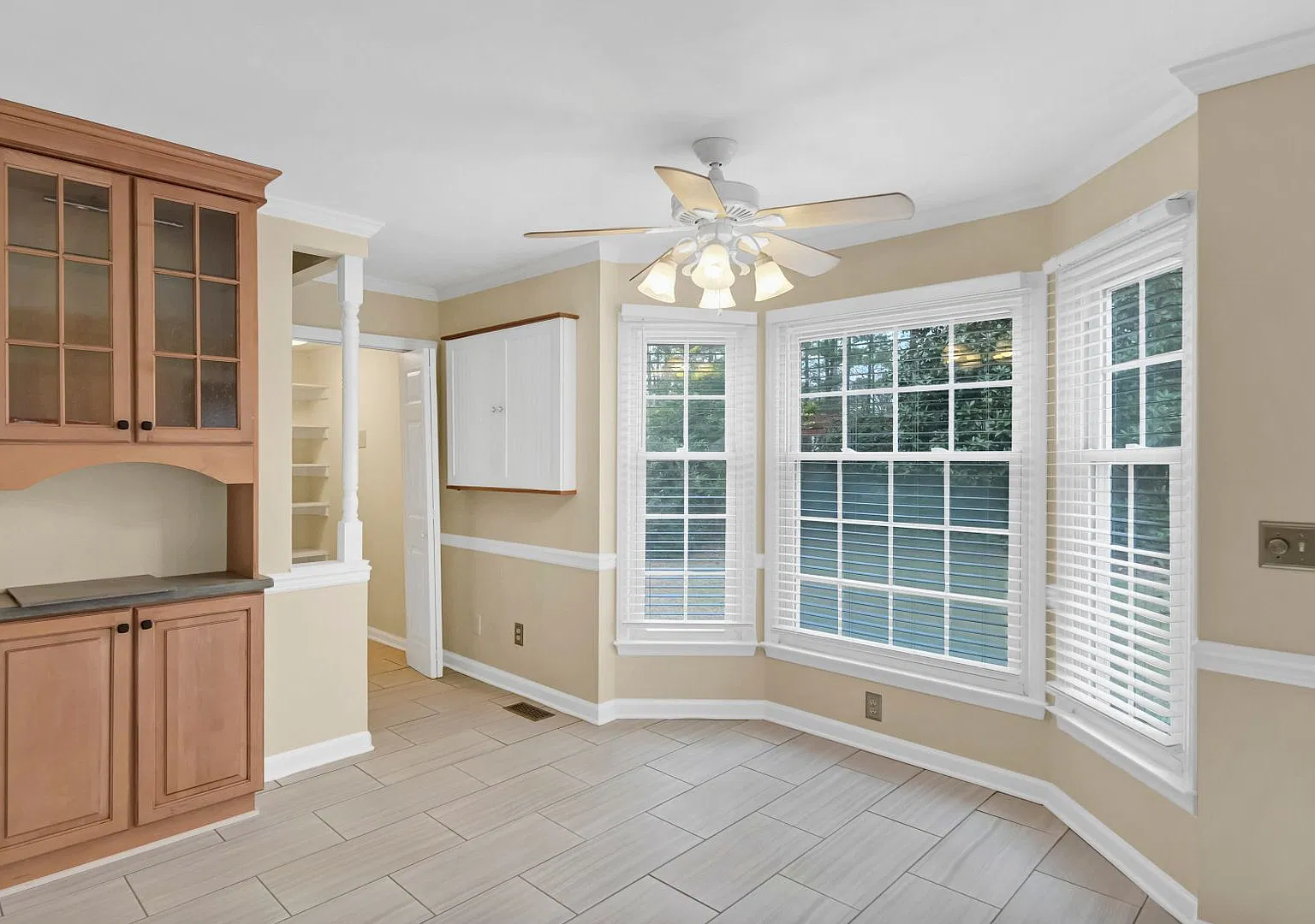 4 Bedroom Home Located in Brookfield Subdivision — Photo 4