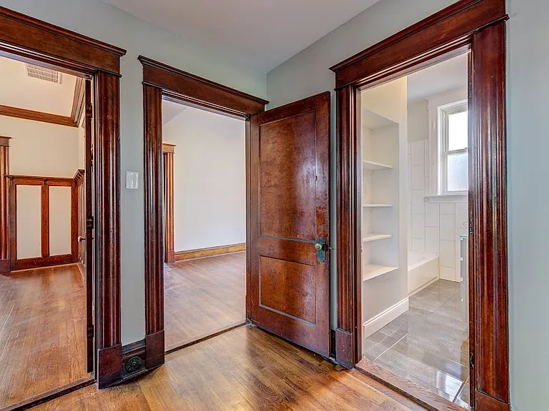 5779 Pershing Ave — Photo 25