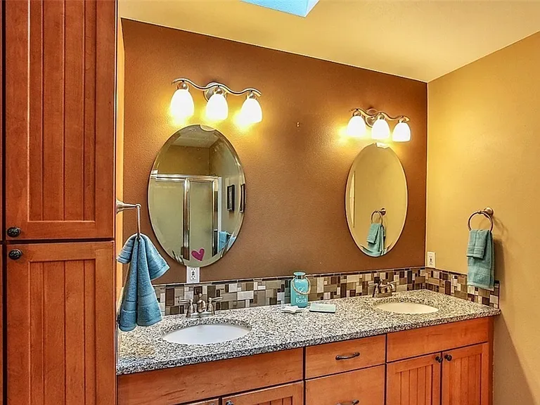 7310 Fern Vista Pl SW — Photo 10