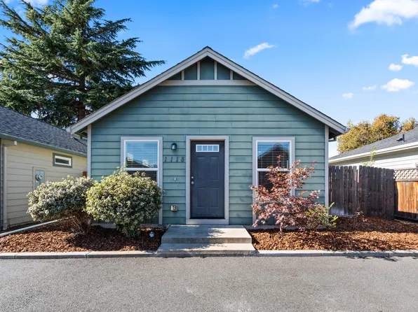 1118 Peachwood Ct, Medford, OR 97501