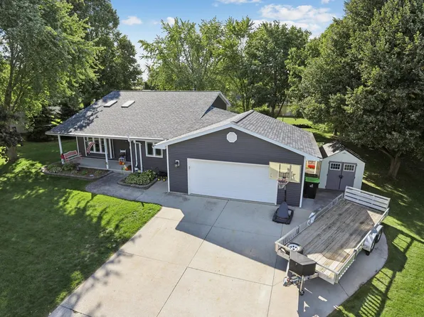 617 Donna St, Chilton, WI 53014