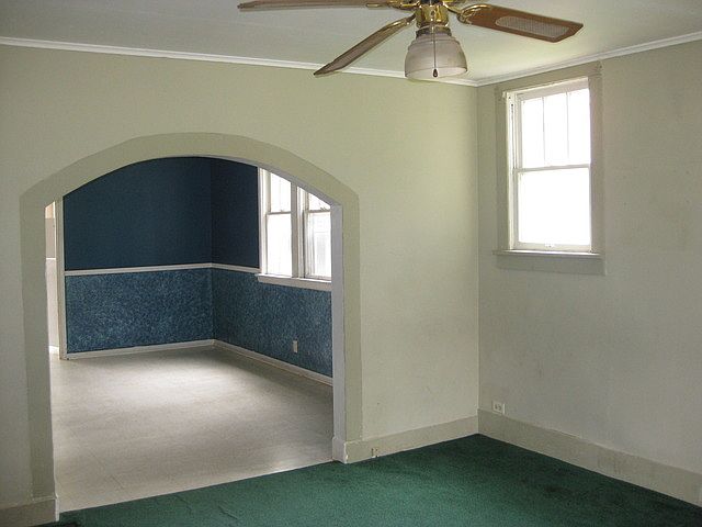 2nd image of 210 W Stanton St