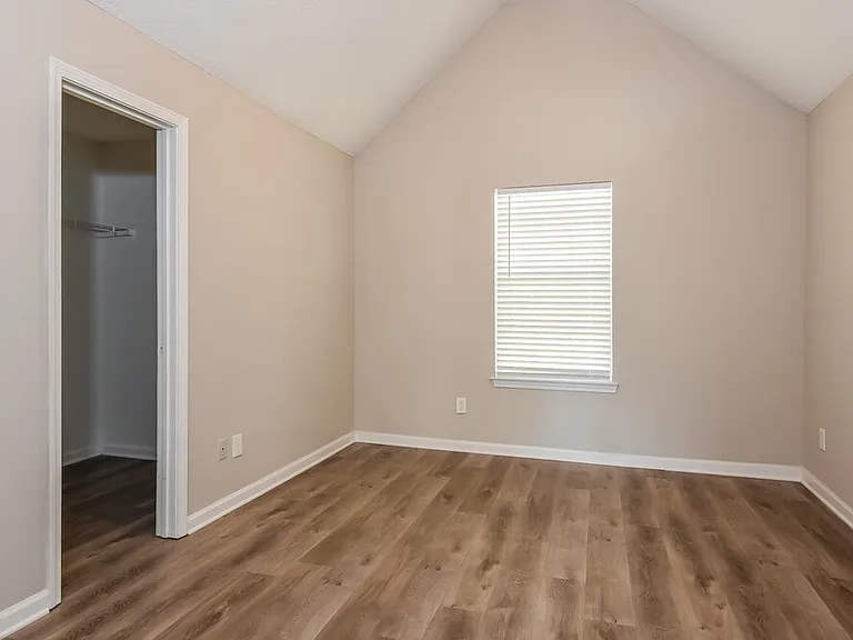 6964 Foxmoor Way — Photo 14