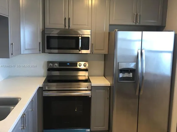 319 NE 14th Ave, Hallandale, FL