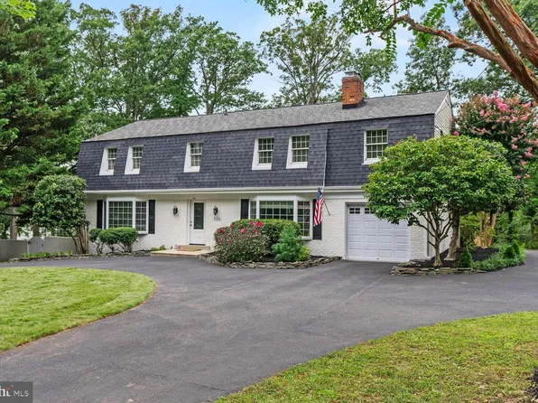 9326 Fairfax St, Alexandria, VA 22309