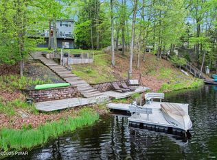 176 Spruce Lake Dr, Milford, PA 18337