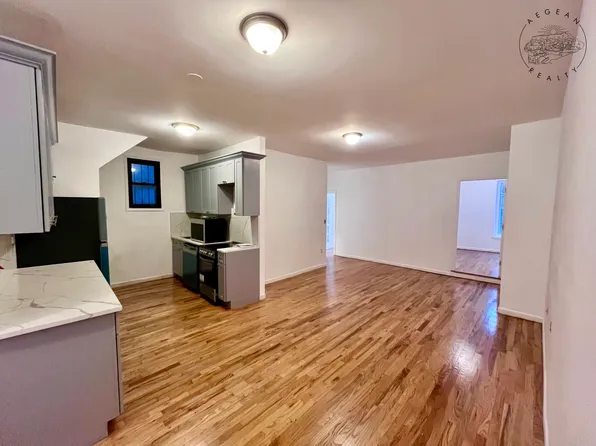 117 Leonard Street image 1 of 11