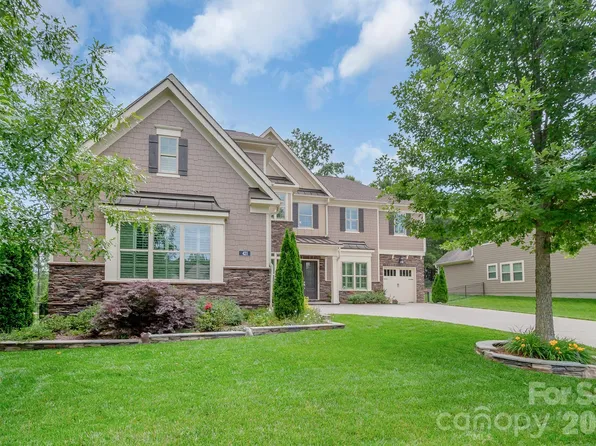 421 Vintage Creek Dr, Matthews, NC 28104