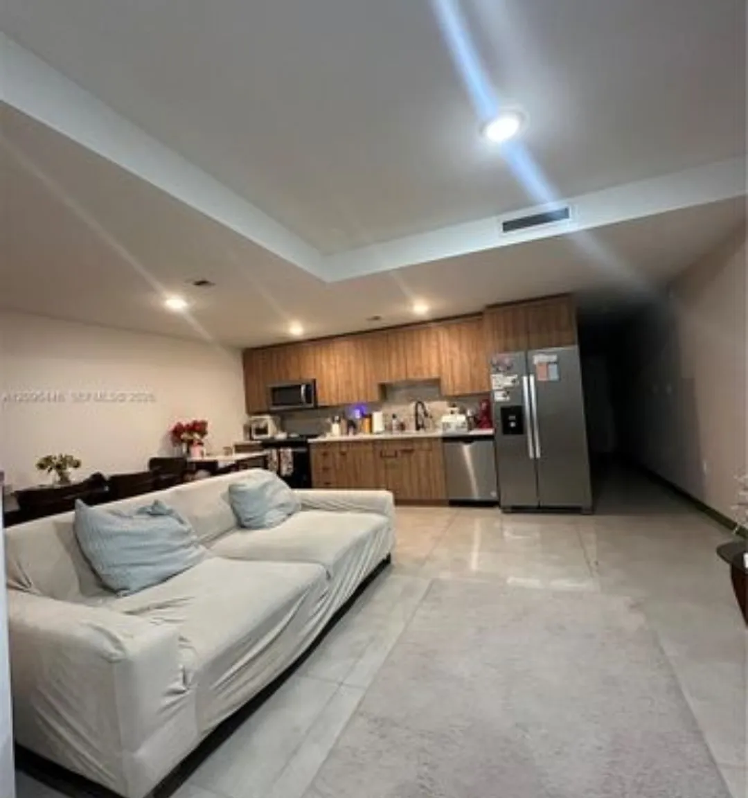26115 SW 145th Ct — Photo 3