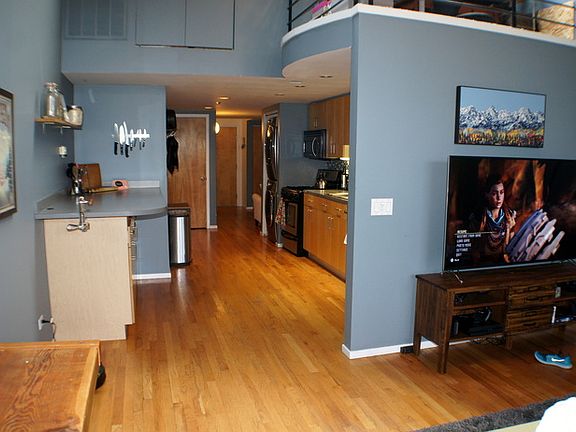 3rd image of 2300 W Wabansia Ave APT 308