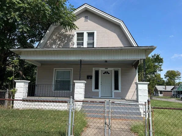 738 E Riverside Dr, Evansville, IN 47713