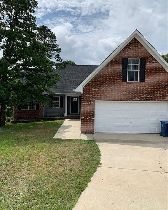 1st image of 921 Old Hunt Pl
