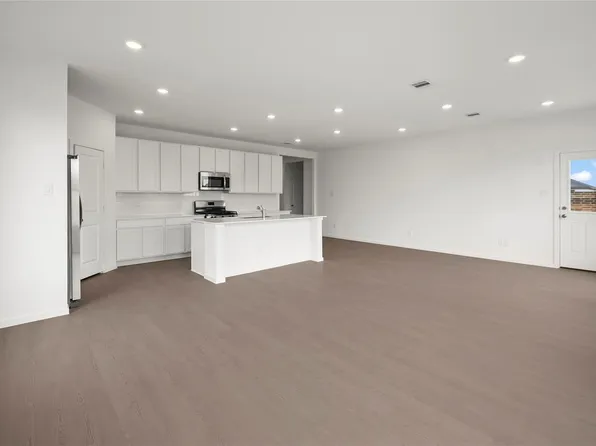 3048 Waterwood Pass Dr, Katy, TX 77493