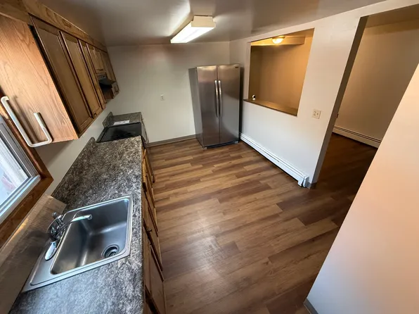 635 Main St Floor 2, Slatington, PA 18080