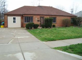 710 Hemlock Dr, Euclid, OH
