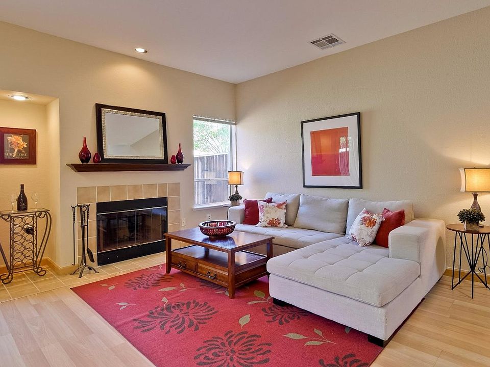 1st image of 707 Star Jasmine Ct