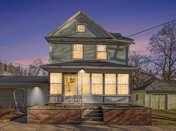 1228 Forbes St, Kalamazoo, MI 49006
