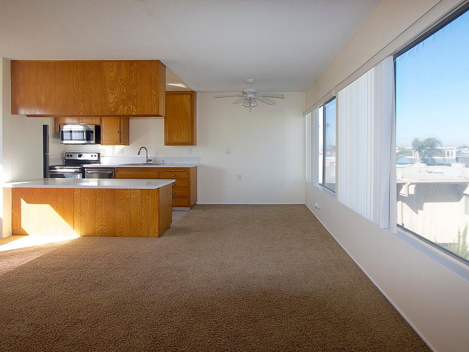 Living Room Mountain View