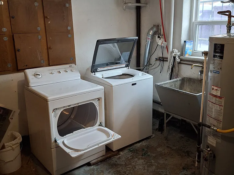 1535 Hudson St #6 — Photo 9
