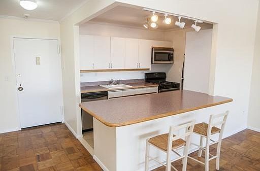 Open Kitchen