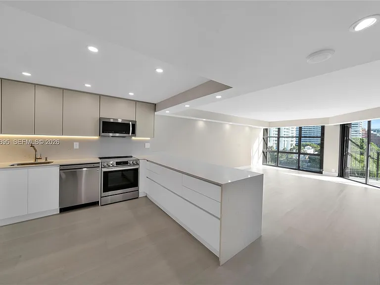 1865 Brickell Ave #A606 — Photo 2