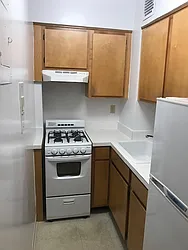 Rented by K & O Realty Associates Inc.